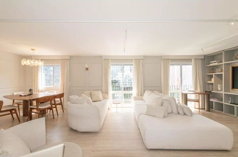 Apartamento reformado para locação no Itaim Bibi – 139 m², 2 suítes e escritório
