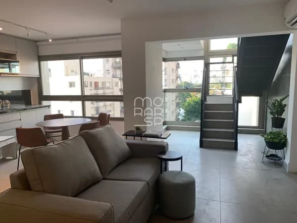 Cobertura duplex de alto padrão no Jardim Paulistano