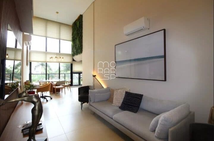 Apartamento mobiliado com pé-direito duplo na Vila Olímpia – 86 m², 2 suítes e 2 vagas