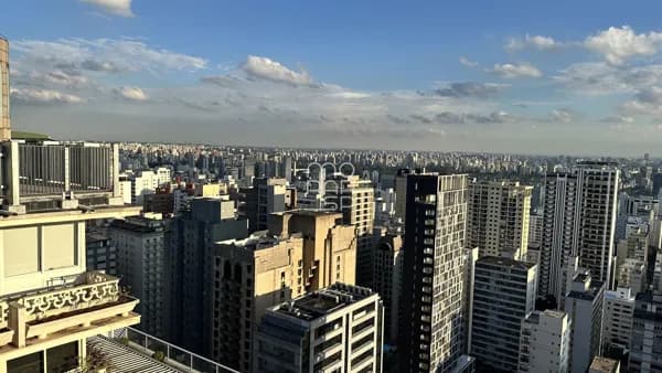 Prédio Icônico do Renomado arquiteto João Artacho Jurado na Paulista. Localização espetacular