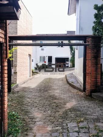 Casa Sobrado em Santa Lúcia, 03 Dormitórios Caxias do Sul/RS