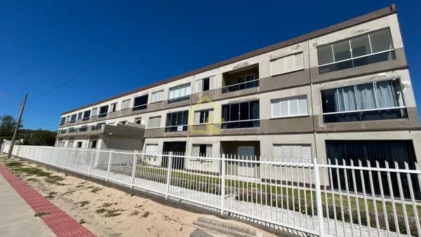 Apartamento em Laguna - Praia Do Gi