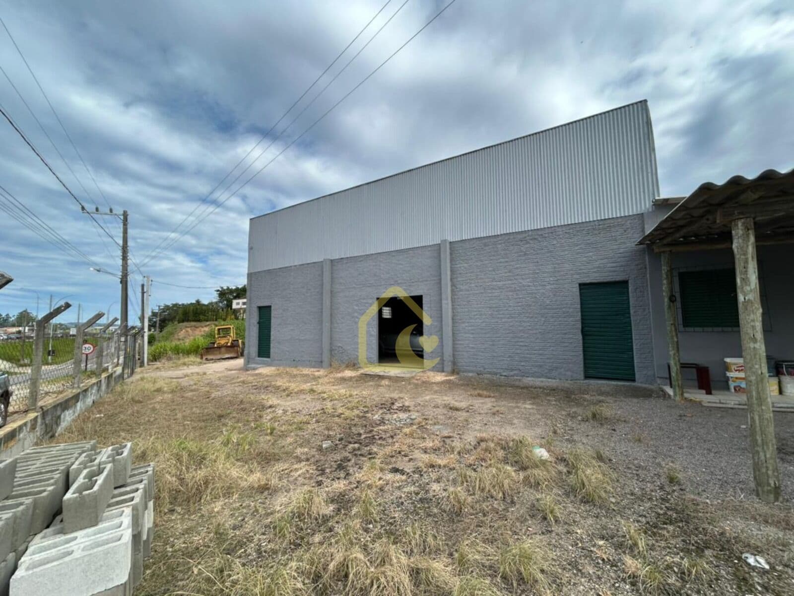 Galpão/Depósito/Armazém em Tubarão - São Cristóvão