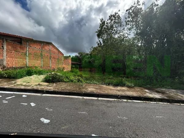Terreno no Jardim Brasil