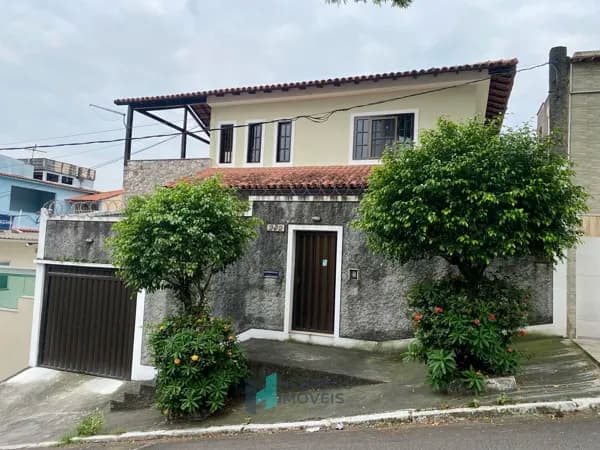 Casa em Duque de Caxias - Jardim Vinte e Cinco de Agosto