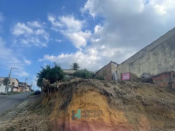 Lote/Terreno em Duque de Caxias - Jardim Leal