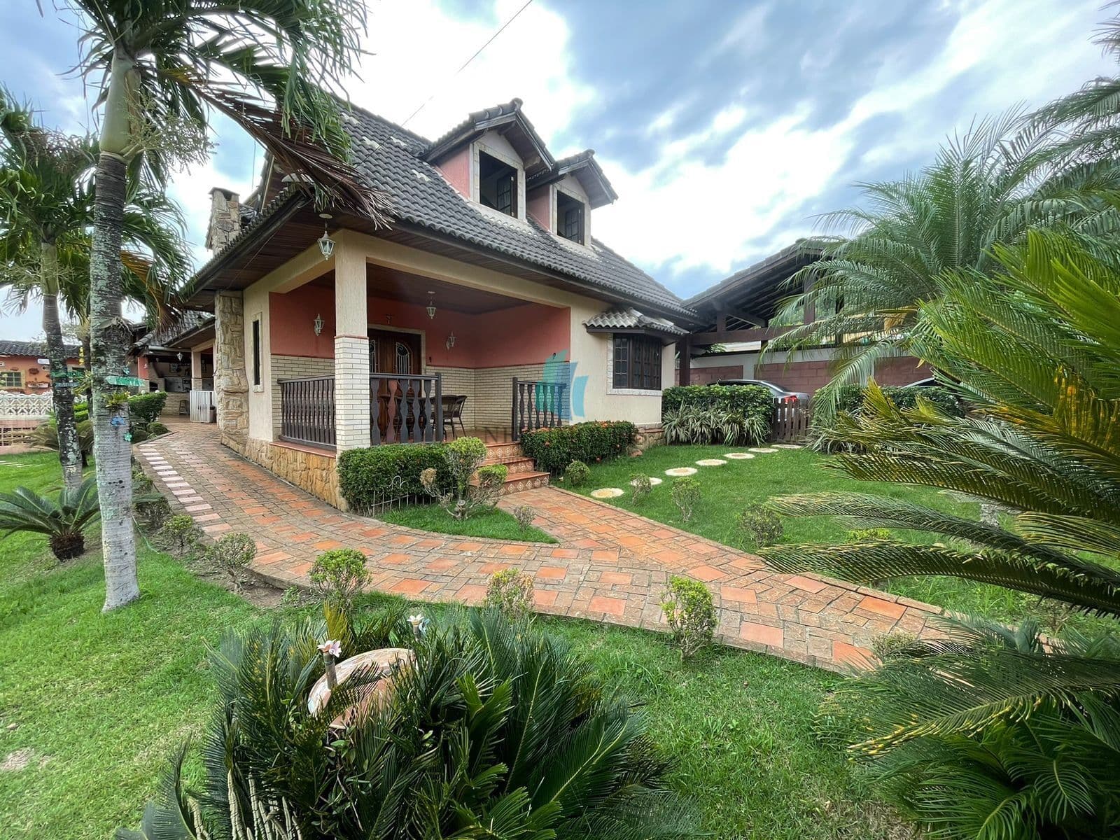 Chácara com Piscina e Sauna – Campo Grande RJ – 936 m² de terreno!
