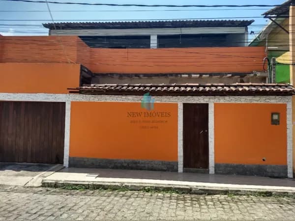 Casa Padrão com Grande terraço