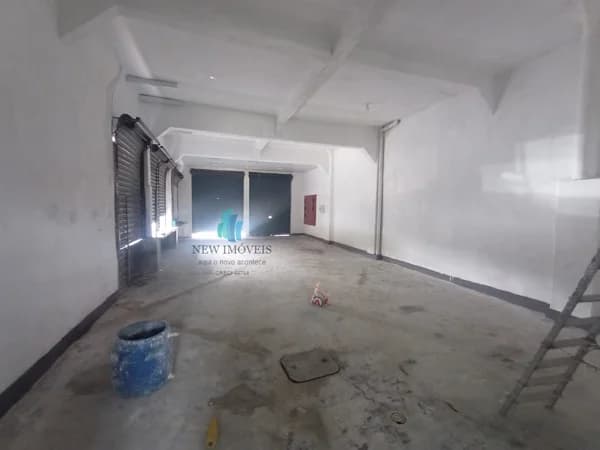 🏬 Alugo Loja 248 m² – Esquina com Grande Fluxo – Campo Grande RJ