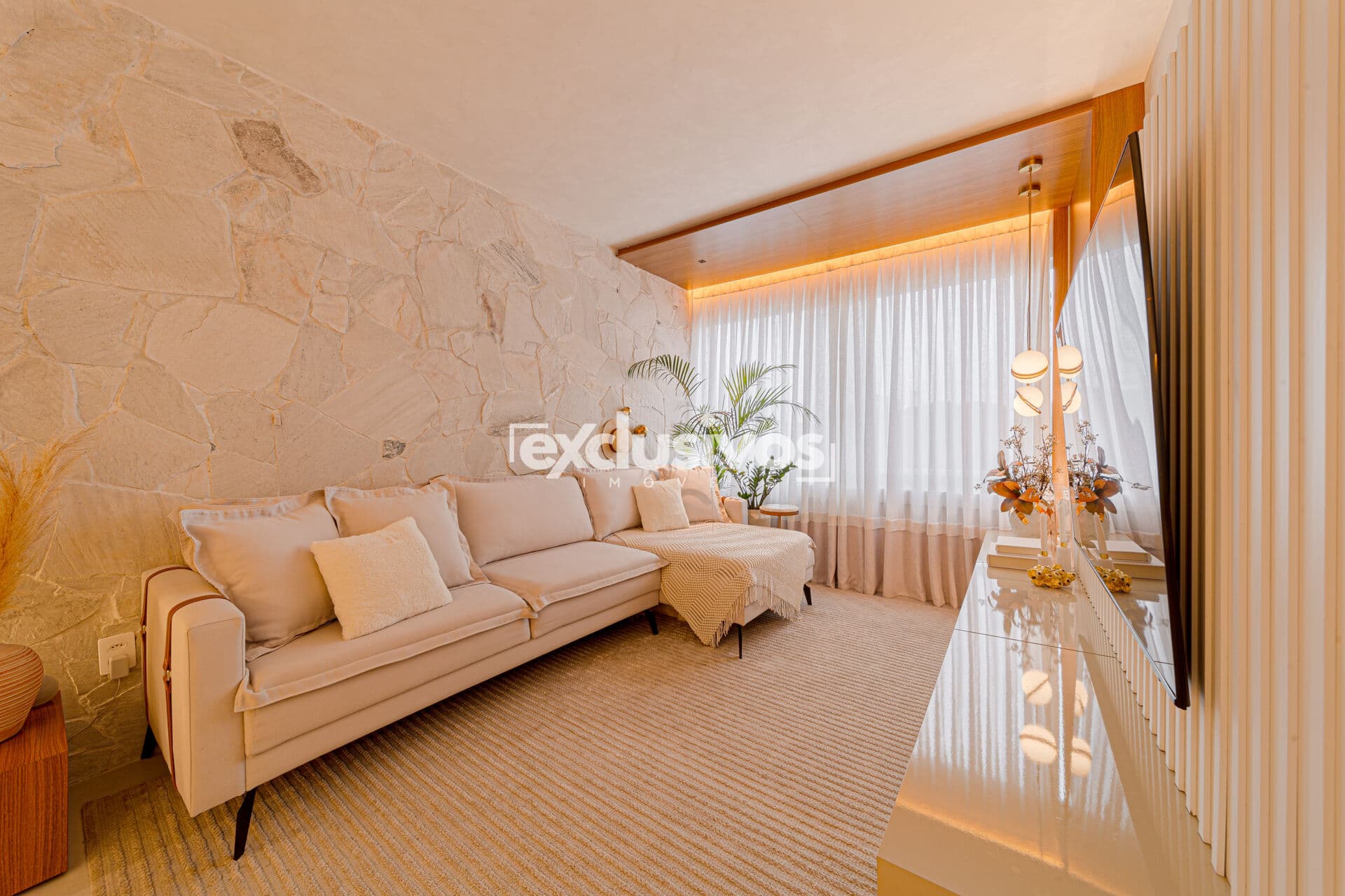 Apartamento mobiliado 102m² no bairro Glória Joinville-SC