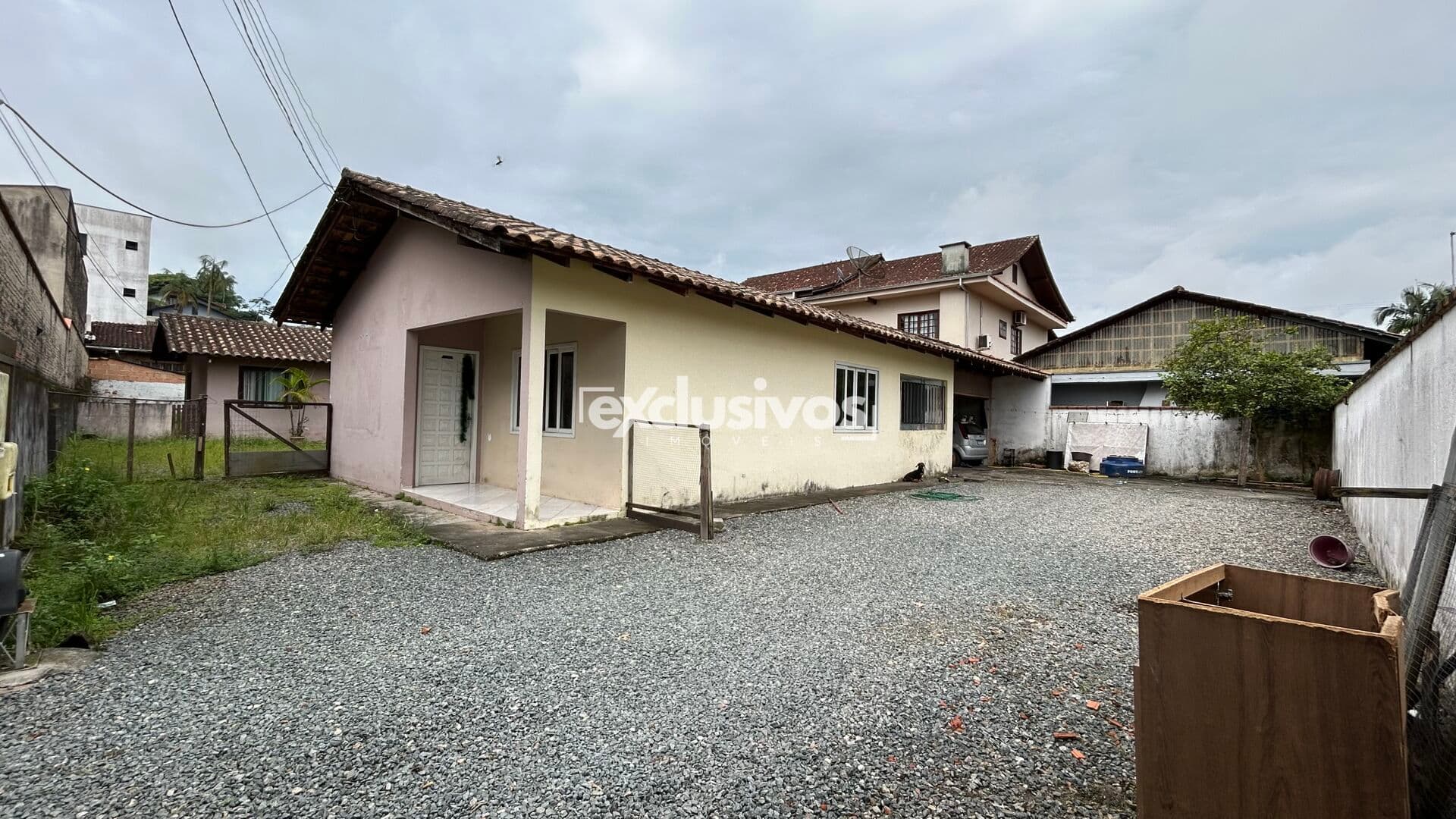 Terreno a venda no bairro Costa e Silva por R$695.000,00
