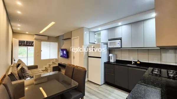 Sobrado 2 quartos mobiliado para locação no Bairro Costa e Silva, perto da Panificadora Itália, em Joinville/SC
