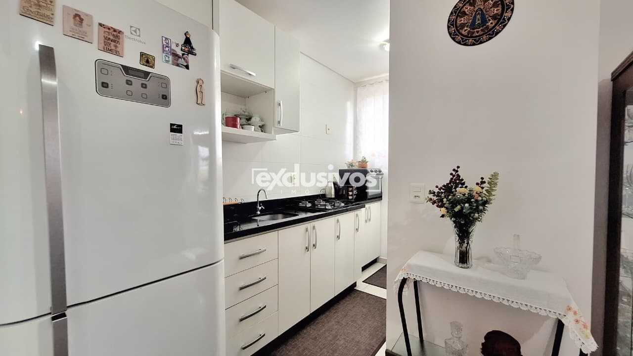 Apartamento no Bucarein com 2 quartos e ampla sacada com churrasqueira