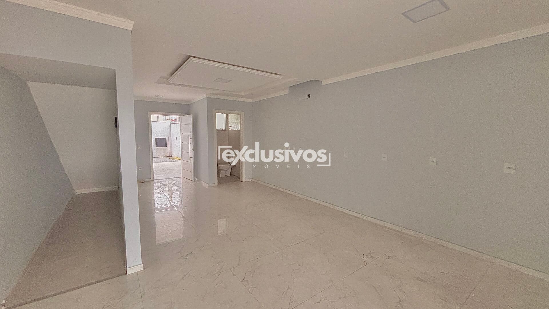 SUPER PROMO Espetacular sobrado no Costa e Silva com muito espaço por 775 mil
