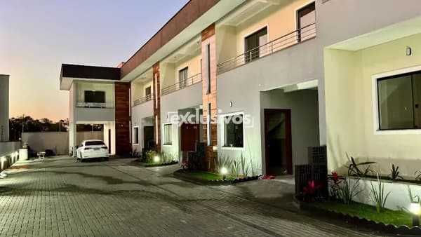 Sobrado em condomínio fechado no Bom retiro por 625 mil