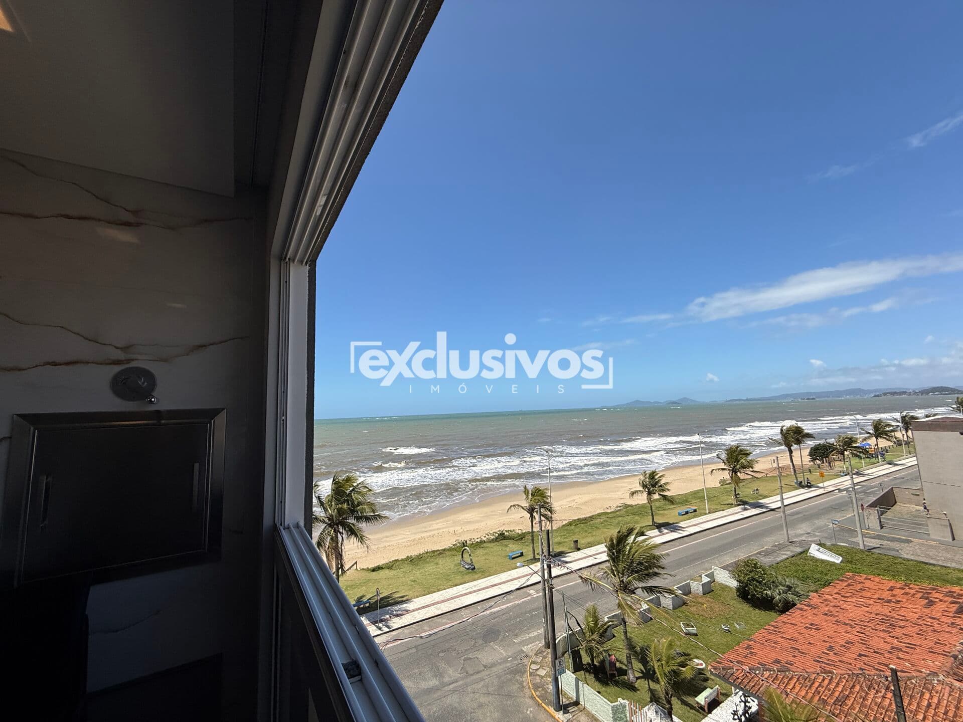 Apartamento 100% mobiliado frente mar na praia do Tabuleiro