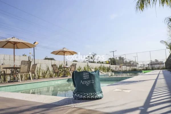 Terreno em Condomínio Fechado próximo à Marina no bairro Espinheiros em Joinville/SC