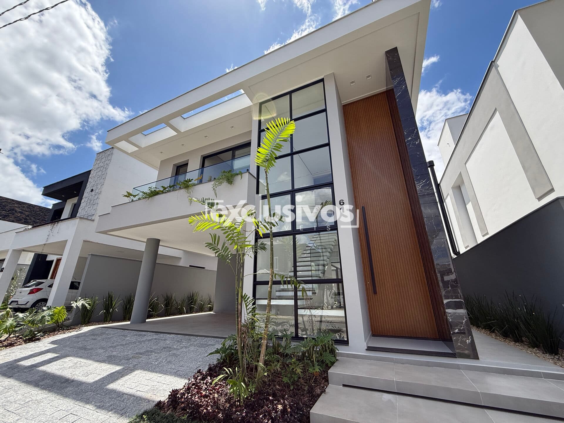 Casa Alto Padrão no Condomínio Quinte Essence por R$2.350,000,00