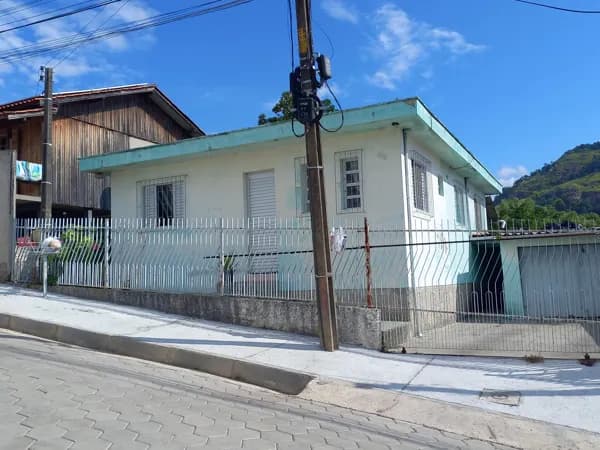 CASA DE ALVENARIA