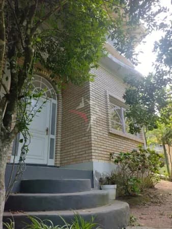 Linda Casa em Condomínio Fechado – 250m² de Conforto, Estilo e Natureza!