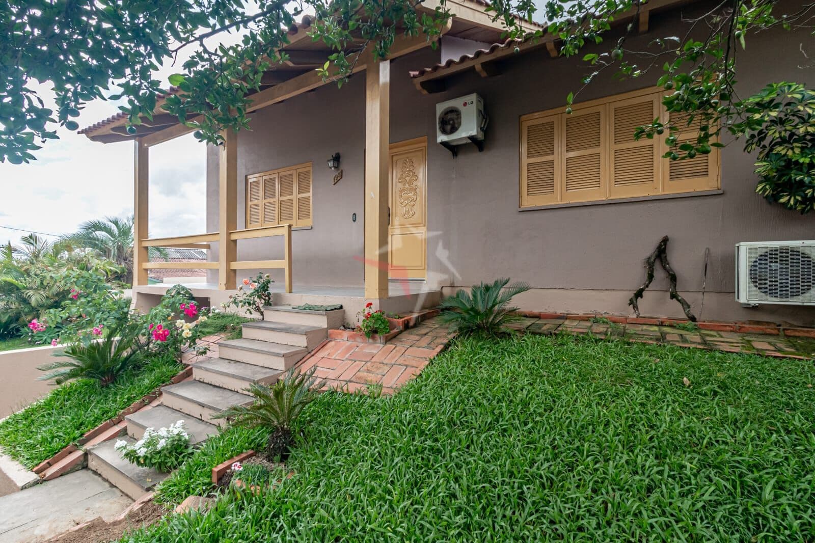 Casa Padrão residencial à venda em Viamão/RS
