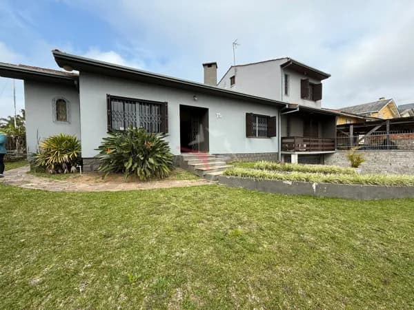 Ampla Casa no Centro de Viamão – 4 Suítes, Espaço Gourmet e Piscina