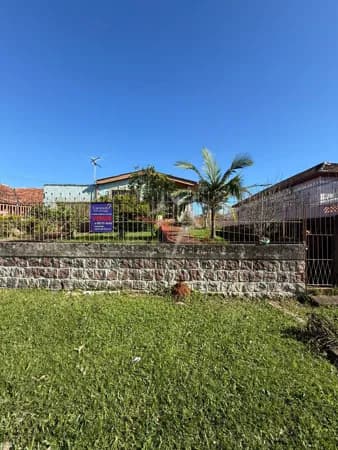 Excelente terreno à venda – 341 m² com construção mista em Viamão