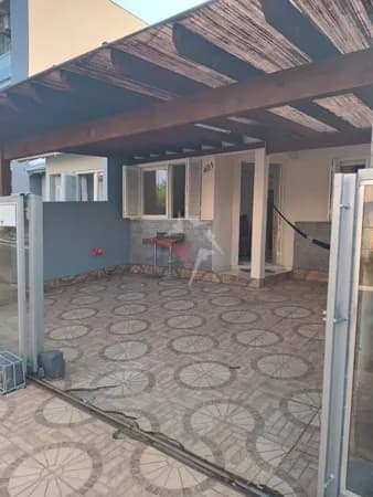 Bela casa em alvenaria à venda em Gravataí – 60 m² com Quiosque e Piscina