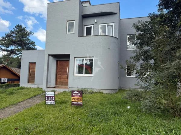 Excelente casa de dois pavimentos no Condomínio Condado de Castella