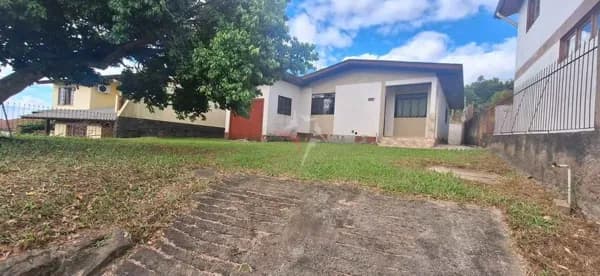 Casa à venda no bairro São Lucas