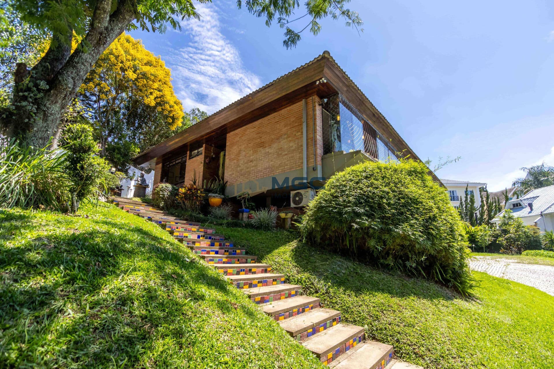 Casa Alto Padrão próximo ao Parque Barigui