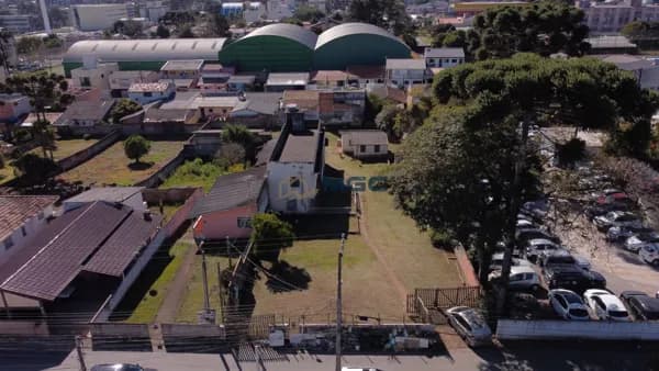 TERRENO ZR4 BAIRRO NOVO MUNDO PROXIMO AO HOSPITAL DO TRABALHADOR