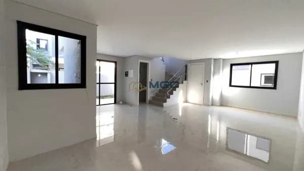 Sobrado em Condomínio com terraço Uberaba, Curitiba/PR