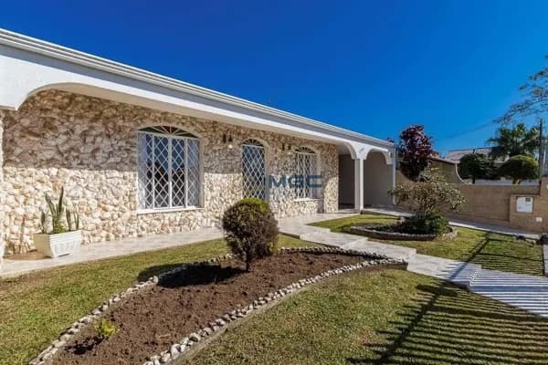 Casa de Alto Padrão Mobiliada em Curitiba