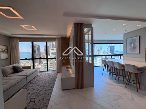 Apartamento Cobertura em Meia Praia, Itapema/SC