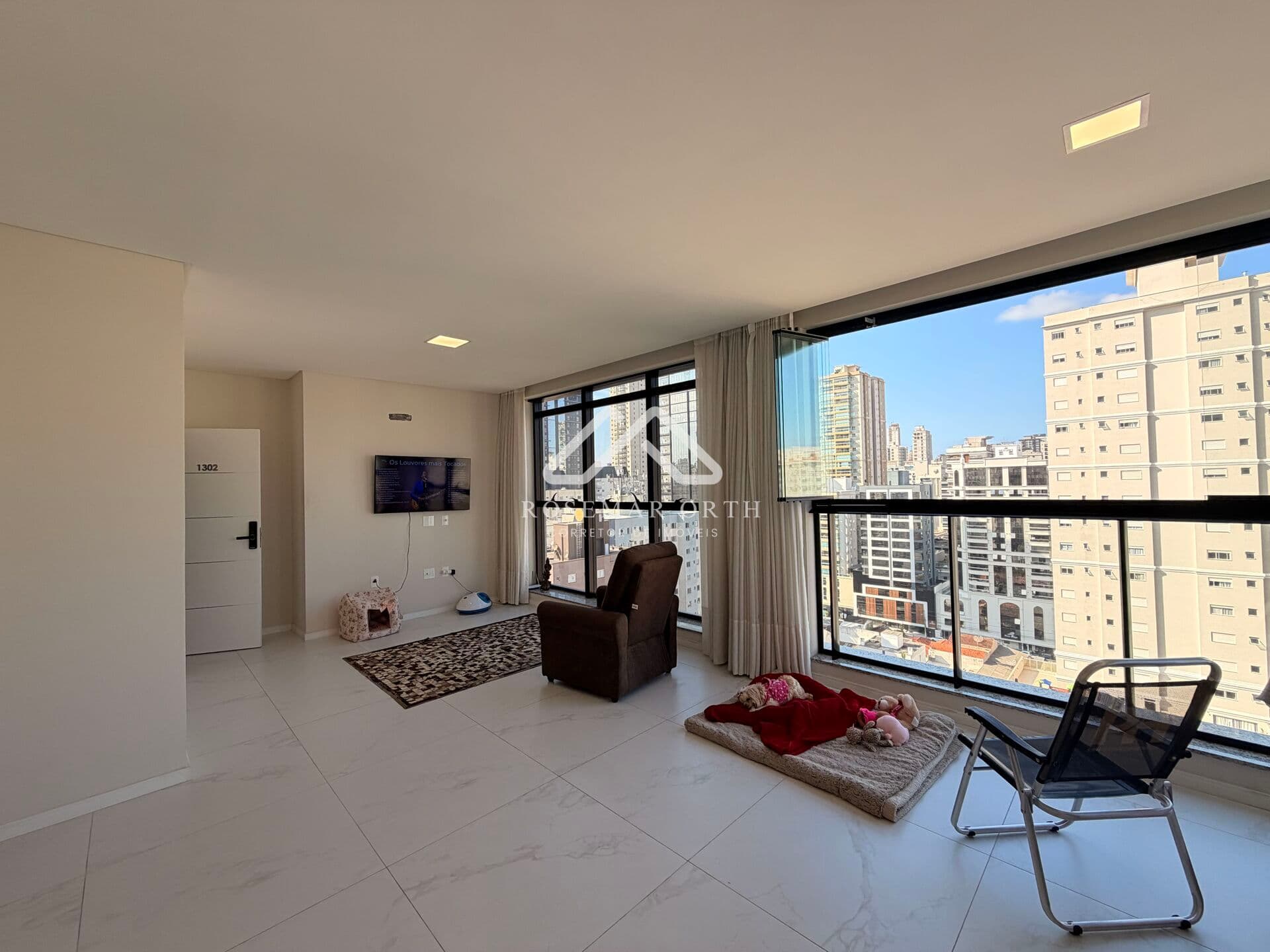 Apartamento Alto Padrão em Meia Praia, Itapema/SC