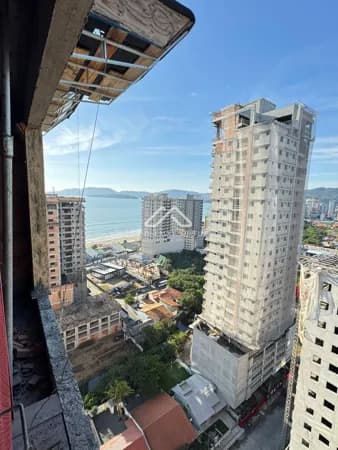 Apartamento à 100 metros do Hard Rock café