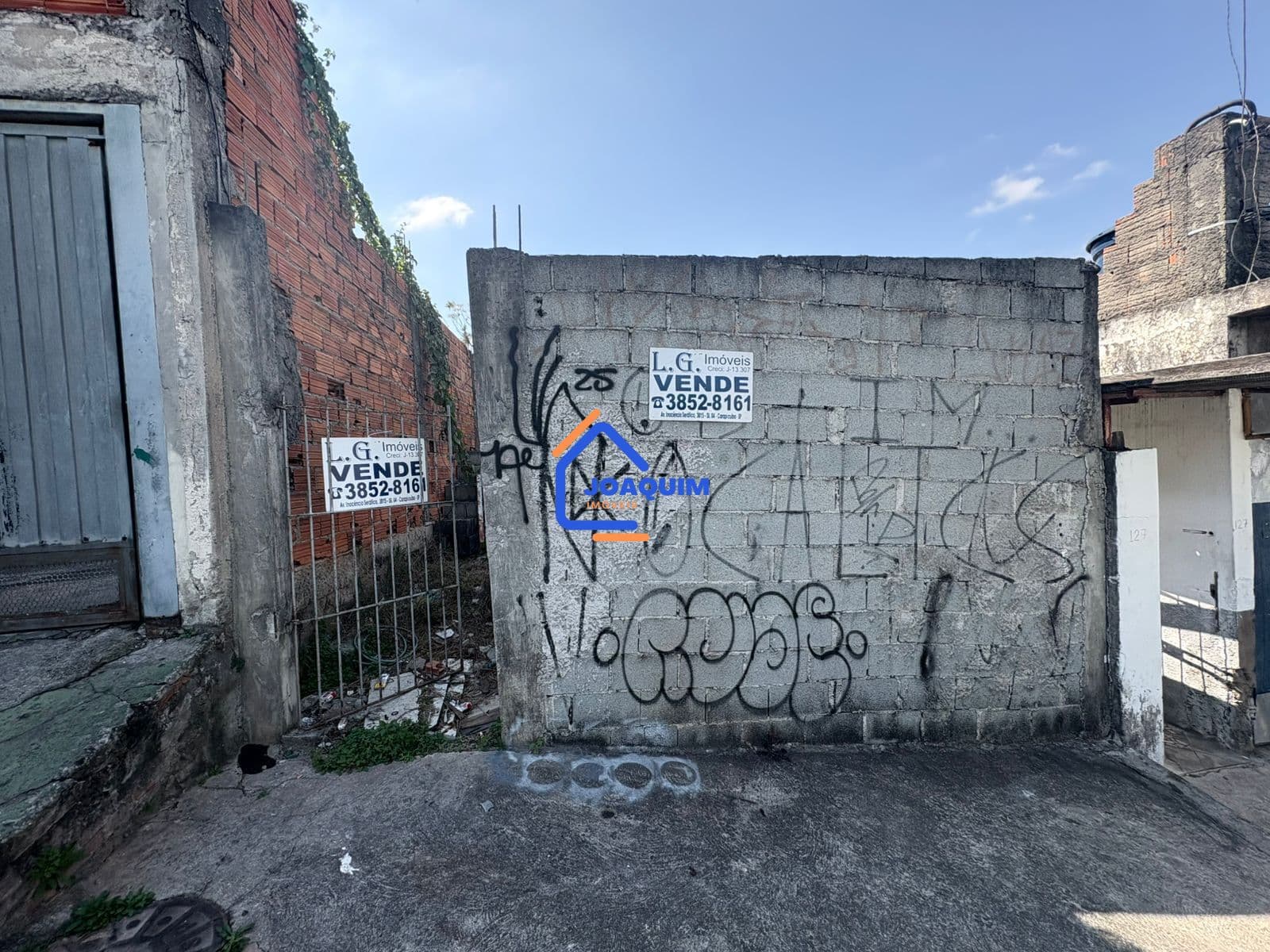 Lote/Terreno em Carapicuíba - Vila Veloso