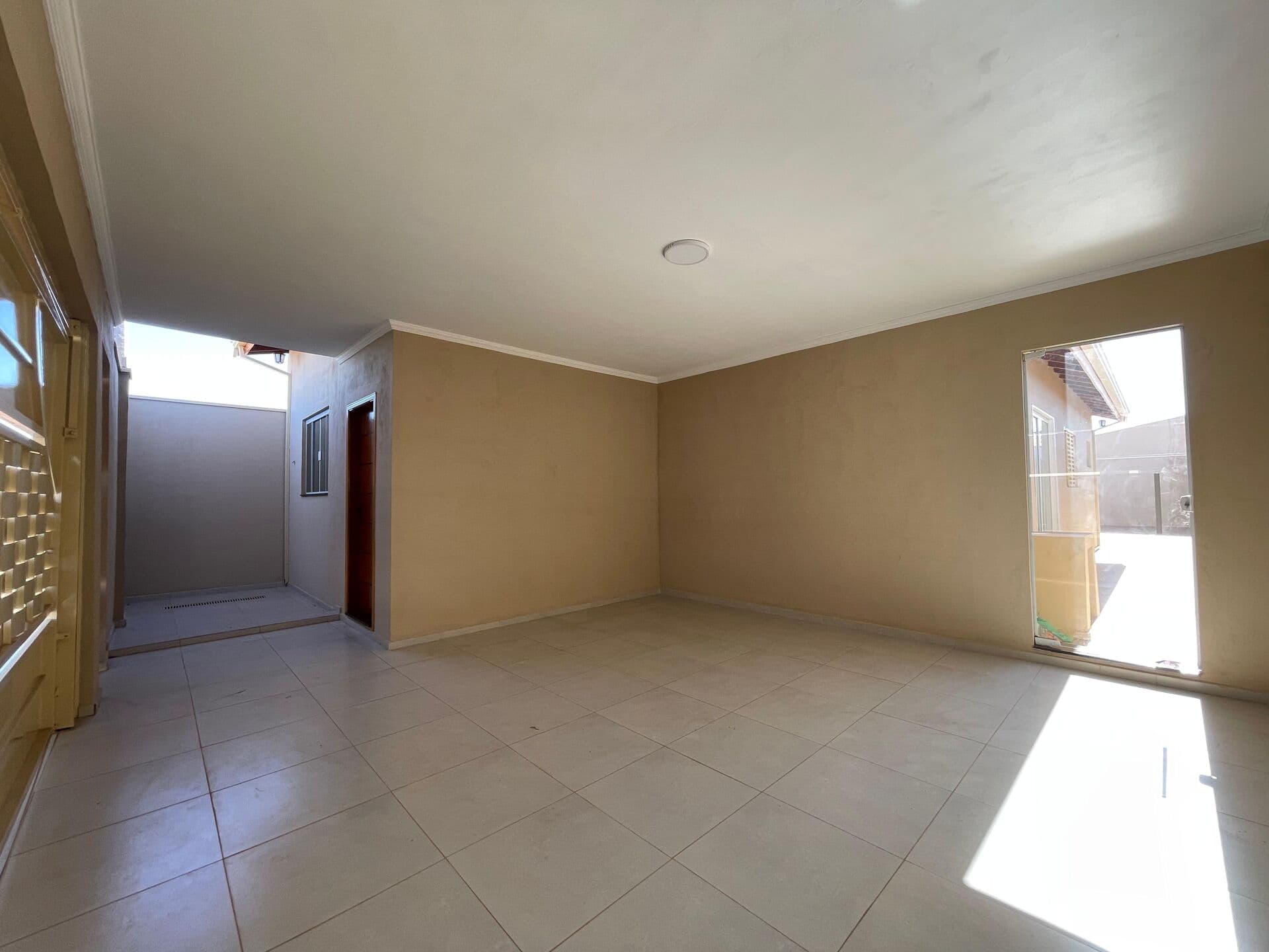 Casa nova a venda