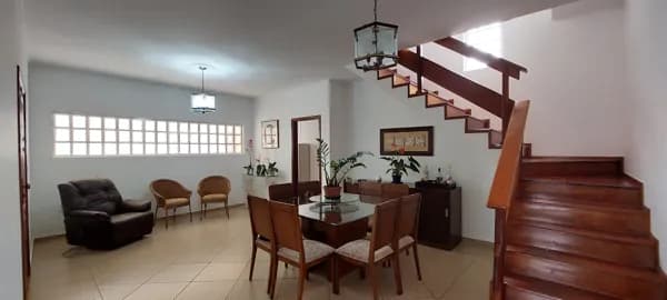 Casa Sobrado em Jardim dos Eucalíptos, Araras/SP