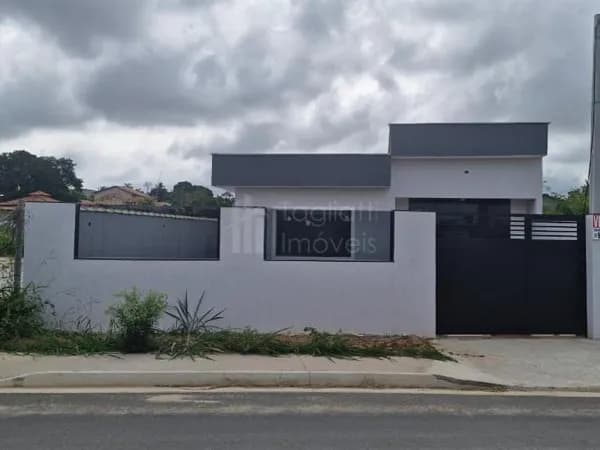 Casa nova em estilo linear - Ponte dos Leites, Araruama