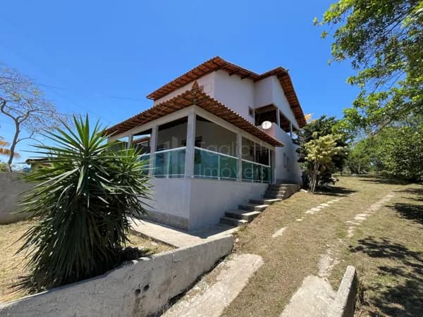 Casa à venda com 3 quartos, sendo 1 suíte, em São Pedro da Aldeia