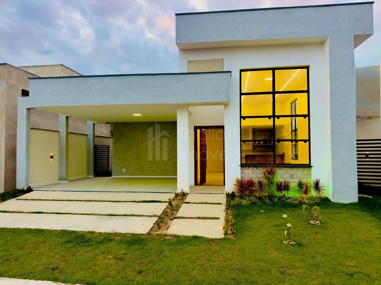 Casa em São Pedro da Aldeia 3 qts sendo 2 suites