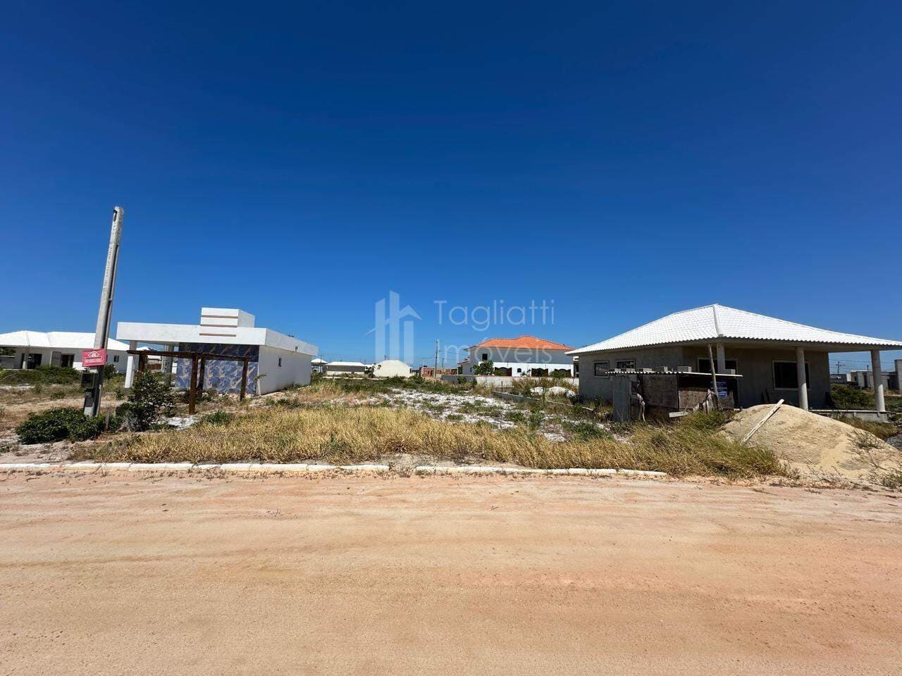 Terreno à venda no bairro Pernambuca em Arraial do Cabo/RJ