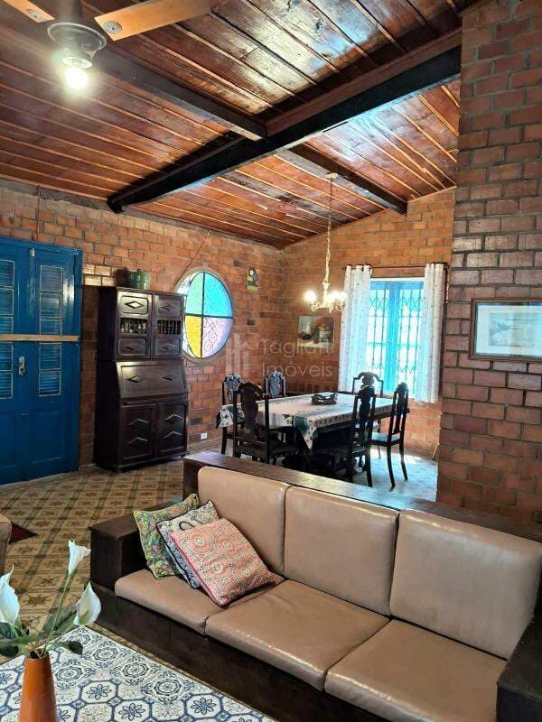 Casa à venda no bairro Novo Horizonte em Araruama/RJ