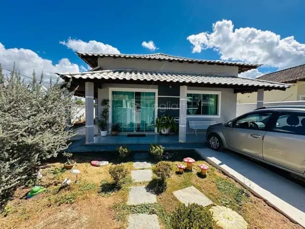 Casa à venda no bairro Parati em Araruama/RJ