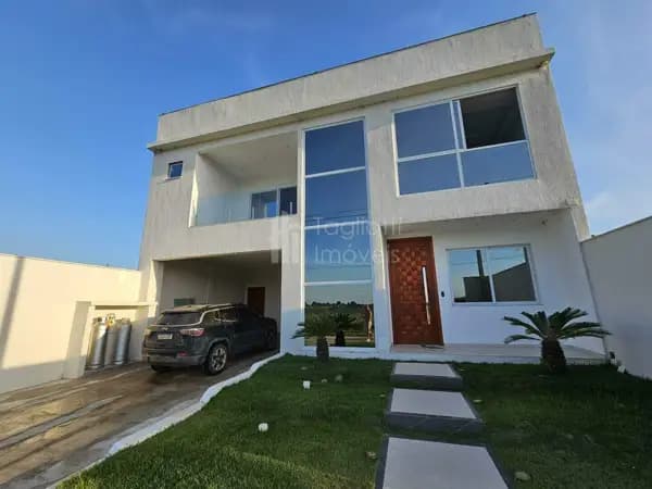 Casa à venda no bairro Retiro em São Pedro da Aldeia/RJ