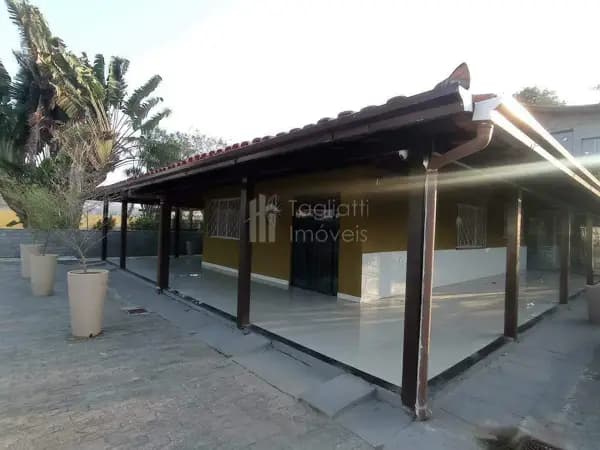 Casa à venda no bairro Parati em Araruama/RJ