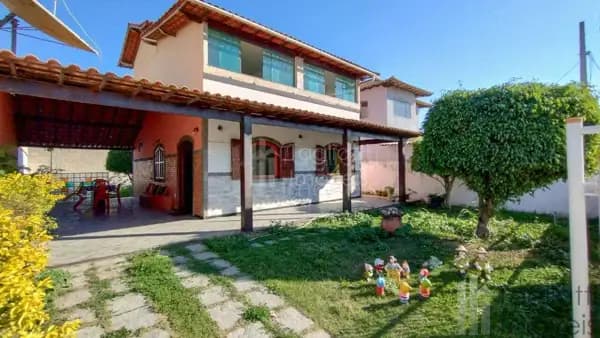 Casa à venda no bairro Parati em Araruama/RJ