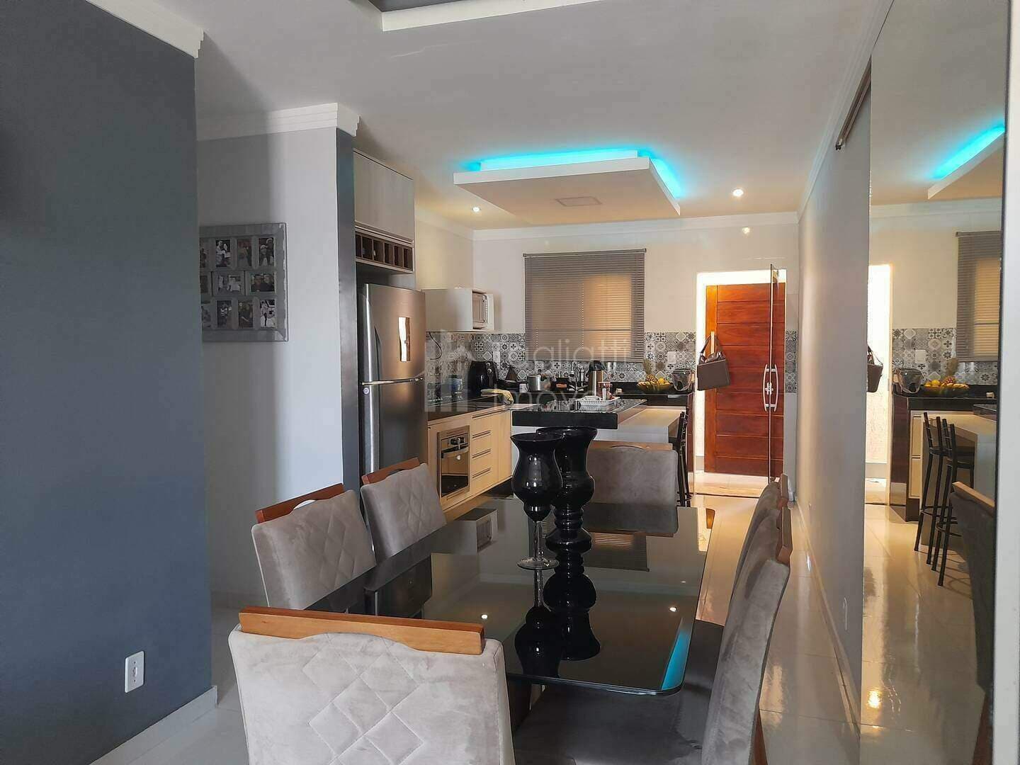 Apartamento à venda no bairro Viaduto em Araruama/RJ